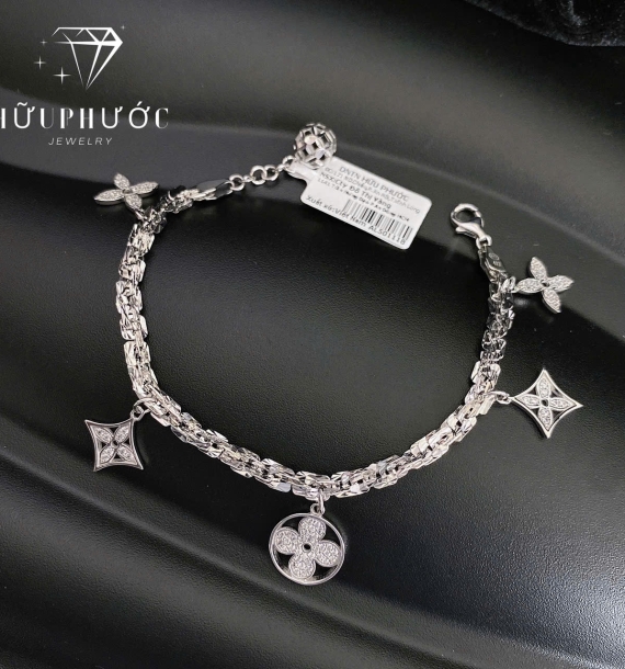 Lắc charm VT 46